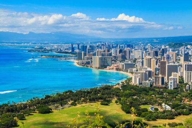 「「花粉症からの逃避旅行」経験者は15％。ハワイなど人気の海外旅行先は？」のアイキャッチ画像