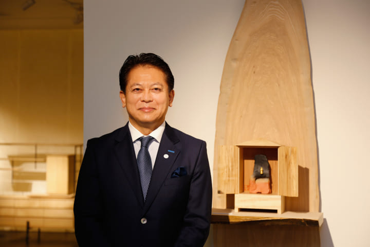 「創業125年、アルテマイスター保志が示す『祈りの再定義』<br>～「仏壇」から「お厨子」へ、祈りを日常に灯す～」のアイキャッチ画像